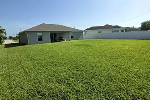 1812 SW 32nd St, Cape Coral, FL 33914 - Photo 21
