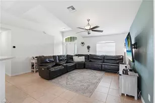 212 NW 28th Terrace, Cape Coral, FL 33993 - Photo 5