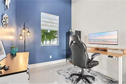 927 NE 13th Pl, Cape Coral, FL 33909 - Photo 15
