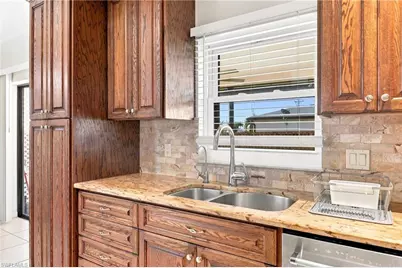 22 SW 13th Ter, Cape Coral, FL 33991 - Photo 13