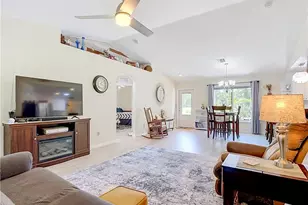 927 Franklin St E, Lehigh Acres, FL 33974 - Photo 17