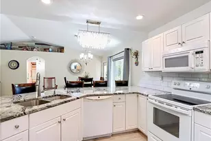 927 Franklin St E, Lehigh Acres, FL 33974 - Photo 25