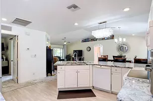 927 Franklin St E, Lehigh Acres, FL 33974 - Photo 27