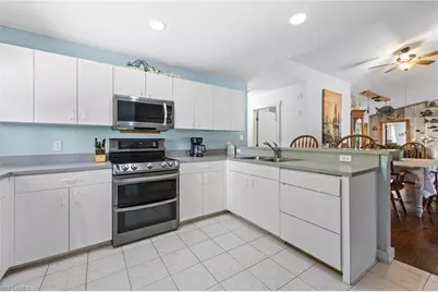 11402 Habersham Ct, North Fort Myers, FL 33917 - Photo 9