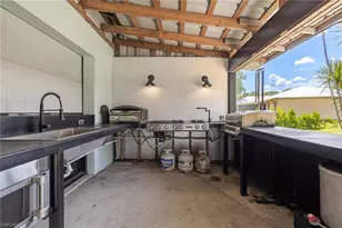 11402 Habersham Ct, North Fort Myers, FL 33917 - Photo 5