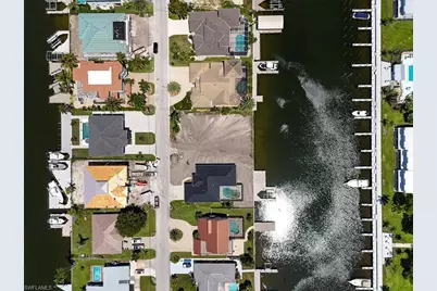 18291 Cutlass Dr, Fort Myers Beach, FL 33931 - Photo 5