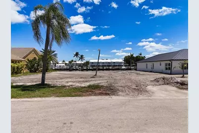 18291 Cutlass Dr, Fort Myers Beach, FL 33931 - Photo 11