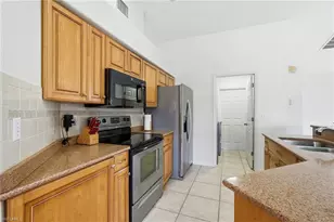 2408 SW 53rd St, Cape Coral, FL 33914 - Photo 3