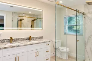 5687 Eichen Cir E, Fort Myers, FL 33919 - Photo 5