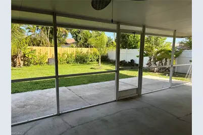 717 SE 10th Ave, Cape Coral, FL 33990 - Photo 15