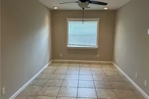 717 SE 10th Ave, Cape Coral, FL 33990 - Photo 7