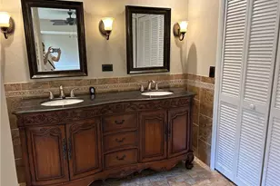 717 SE 10th Ave, Cape Coral, FL 33990 - Photo 9
