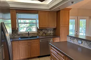 717 SE 10th Ave, Cape Coral, FL 33990 - Photo 5