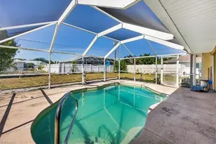 915 SE 20th St, Cape Coral, FL 33990 - Photo 17