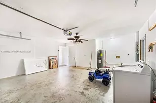 915 SE 20th St, Cape Coral, FL 33990 - Photo 15