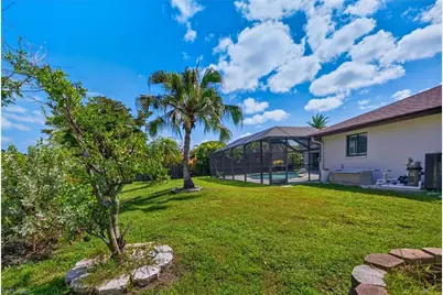 1504 Beechwood Trl, Fort Myers, FL 33919 - Photo 25