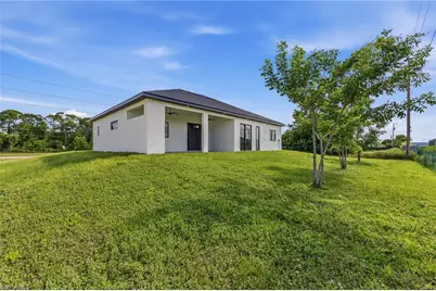 1728 Kismet Pkwy W, Cape Coral, FL 33993 - Photo 31