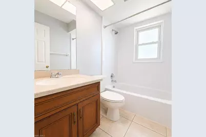 124 SE 27th St, Cape Coral, FL 33904 - Photo 13
