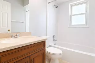 124 SE 27th St, Cape Coral, FL 33904 - Photo 13