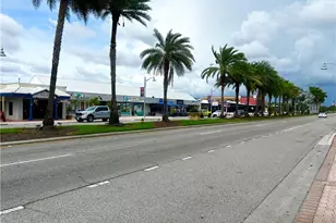 4906 Victoria Dr, Cape Coral, FL 33904 - Photo 31