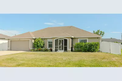 1902 SW 26th St, Cape Coral, FL 33914 - Photo 1