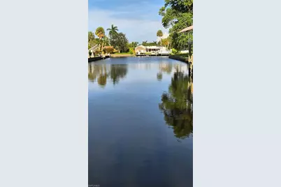 5201 Glade Ct NE, Cape Coral, FL 33904 - Photo 7