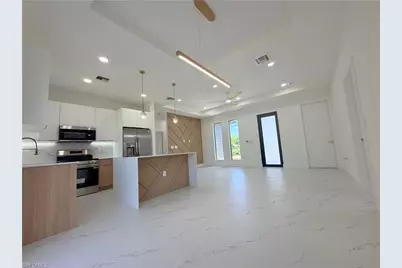 3812 11th St SW, Lehigh Acres, FL 33976 - Photo 11