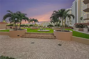 2090 W First St, Fort Myers, FL 33901 - Photo 39