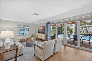 1590 Sandpiper St, Naples, FL 34102 - Photo 7