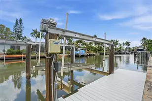 1590 Sandpiper St, Naples, FL 34102 - Photo 25