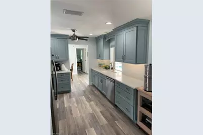 1628 SE 6th Ter, Cape Coral, FL 33990 - Photo 11