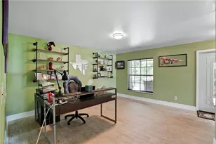 2216 River Oak Ln, Fort Myers, FL 33905 - Photo 5