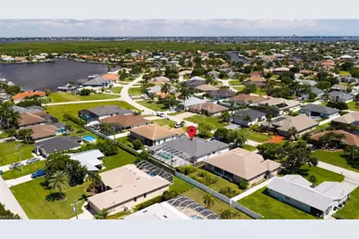 1819 SE 19th Ln, Cape Coral, FL 33990 - Photo 45