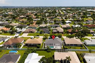 1819 SE 19th Ln, Cape Coral, FL 33990 - Photo 43