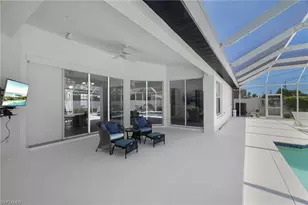1819 SE 19th Ln, Cape Coral, FL 33990 - Photo 31