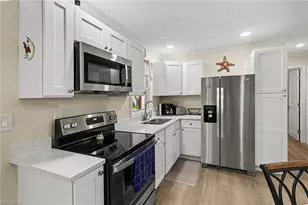 17620 Bryan Ct, Fort Myers Beach, FL 33931 - Photo 15