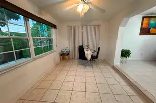 40 NE 10th Ave, Cape Coral, FL 33909 - Photo 13
