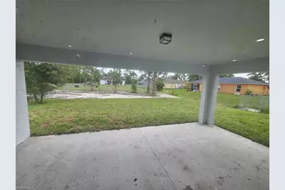 1102 Poinsettia Ave, Lehigh Acres, FL 33972 - Photo 23