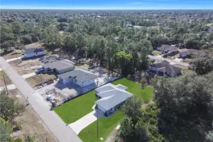 2617 53rd St W, Lehigh Acres, FL 33971 - Photo 35