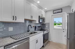 46 Laconia Ct, Fort Myers, FL 33919 - Photo 7