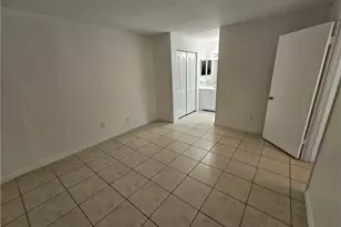 2885 Winkler Ave, Fort Myers, FL 33916 - Photo 15