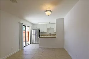 1538 Park Meadows Dr, Fort Myers, FL 33907 - Photo 5