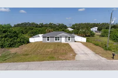 3113 Pebble Ln, Labelle, FL 33935 - Photo 1