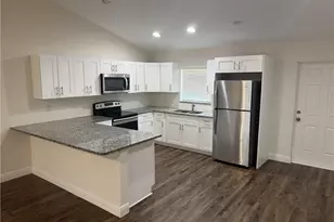 9018 Penny Cir, Labelle, FL 33935 - Photo 3