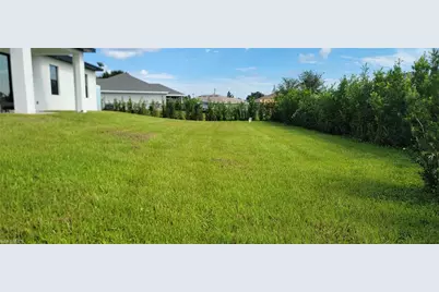1906 Veinna St, Lehigh Acres, FL 33972 - Photo 31