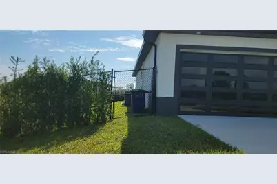 1906 Veinna St, Lehigh Acres, FL 33972 - Photo 29