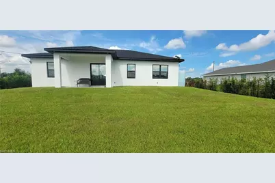 1906 Veinna St, Lehigh Acres, FL 33972 - Photo 25