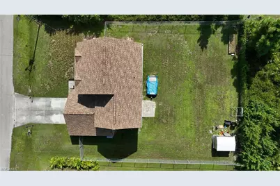 1116 Crestwood St E, Lehigh Acres, FL 33974 - Photo 37