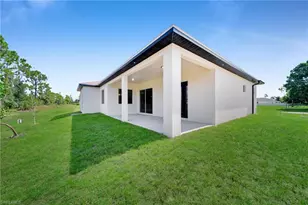 3338 NE 9th Pl, Cape Coral, FL 33909 - Photo 43