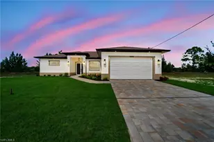 3338 NE 9th Pl, Cape Coral, FL 33909 - Photo 1